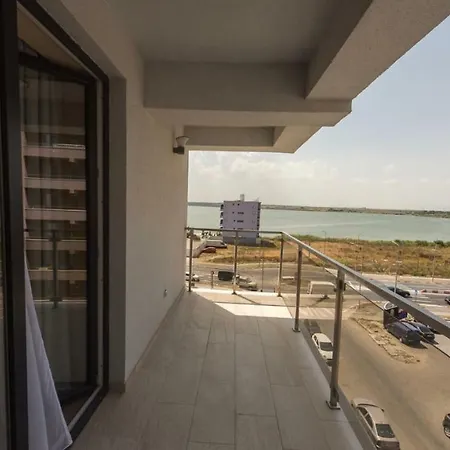 Breeze Boutique Nord Mamaia